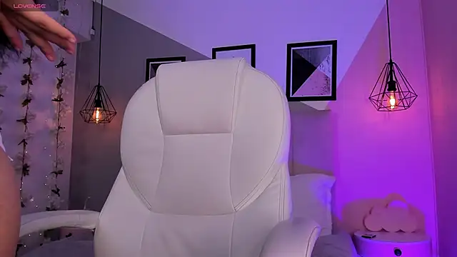 Snapshot of Chloe_fischer_ chatting on 02/04/25, 02:32 Chloe fischer online show from 02/04/25, 02:32