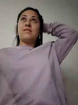 LisbethMoore  online show from 04/17/26, 11:40