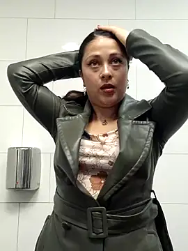 LisbethMoore  online show from 04/15/26, 02:10