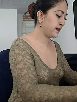 LisbethMoore  online show from 11/06/25, 05:39