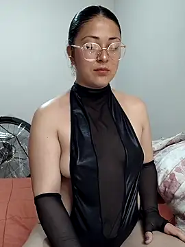 LisbethMoore  online show from 12/18/25, 03:49