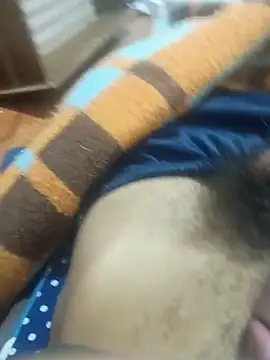 Snapshot of cariocanovin23 chatting on 06/21/26, 01:44 cariocanovin23 online show from 06/21/26, 01:44