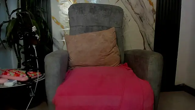 Snapshot of BrendaSex_Hot chatting on 07/11/26, 08:31 BrendaSex Hot online show from 07/11/26, 08:31