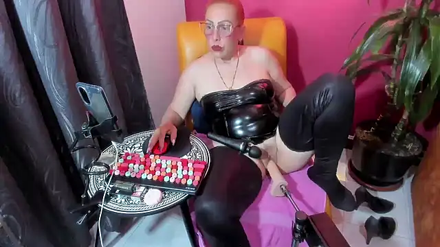 BrendaSex Hot online show from 10/30/25, 09:44