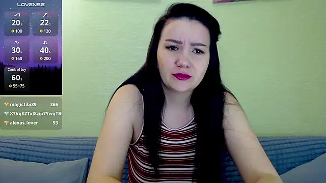 Snapshot of AlexaCruze chatting on 12/12/24, 06:31 AlexaCruze online show from 12/12/24, 06:31