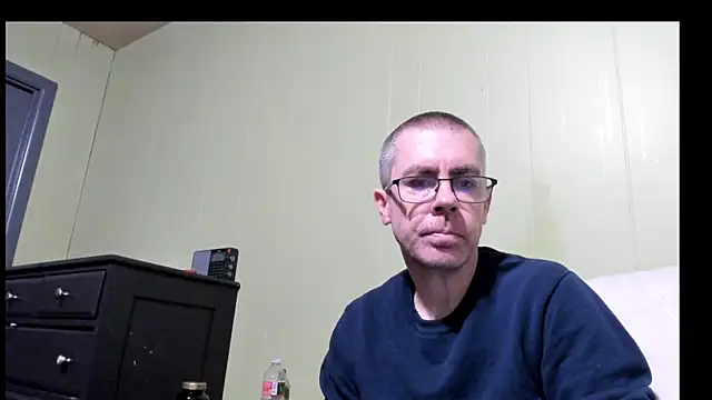 Snapshot of ImportantEquator0 chatting on 12/16/25, 03:38 ImportantEquator0 online show from 12/16/25, 03:38