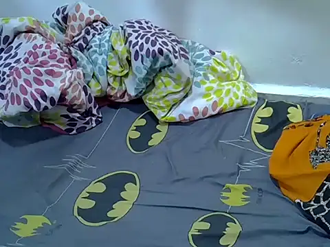 sweetvalleria online show from 10/21/25, 02:16