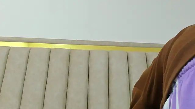 FreyaMoller online show from 04/15/26, 07:58