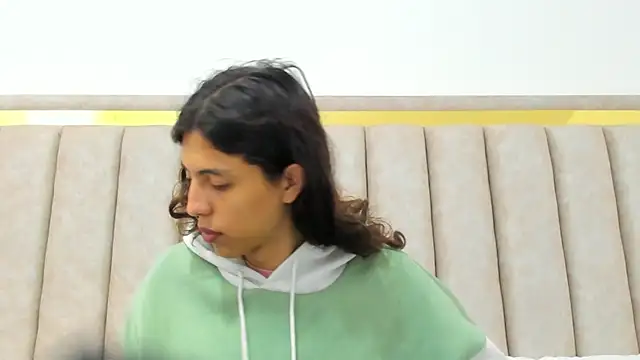 FreyaMoller online show from 03/18/26, 06:53