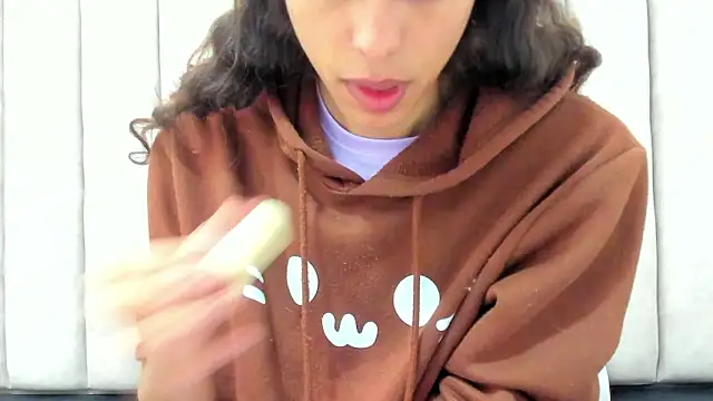 FreyaMoller online show from 03/21/26, 06:56