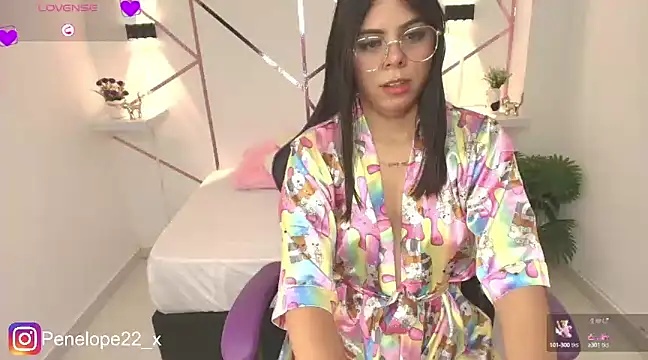 Snapshot of penelope22x_ chatting on 03/12/25, 07:35 penelope22x online show from 03/12/25, 07:35