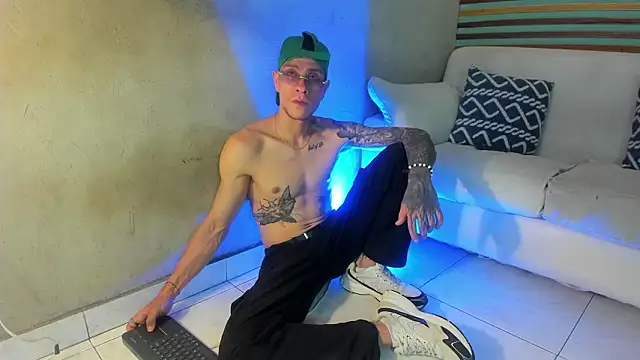 french sexx online show from 02/15/26, 07:57