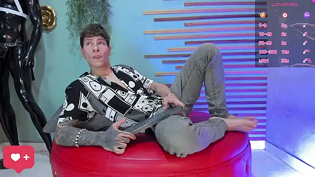 french sexx online show from 11/06/25, 07:40