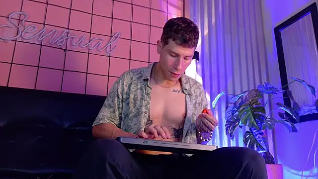 french sexx online show from 04/12/26, 01:31