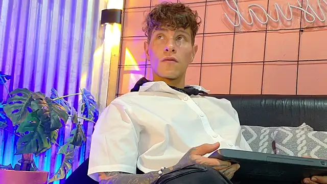 french sexx online show from 01/10/26, 07:15