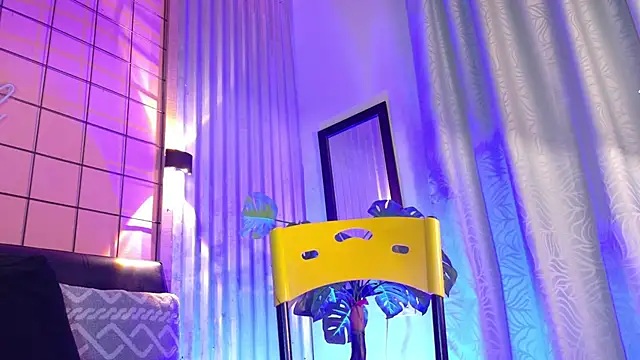 french sexx online show from 04/15/26, 01:11