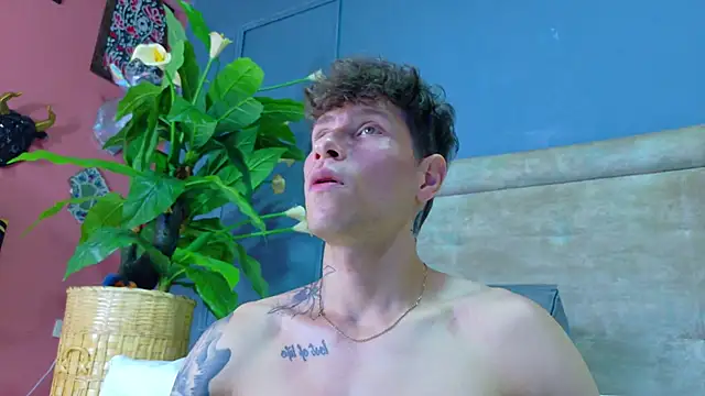 french sexx online show from 01/18/26, 01:47