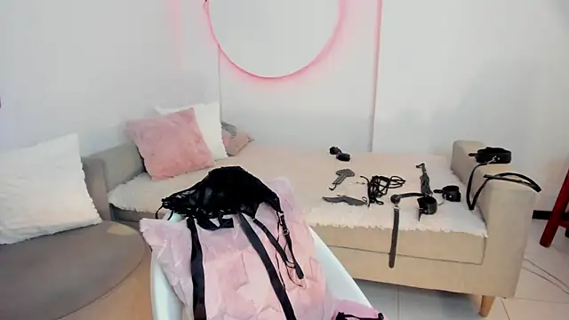 RACHEL EV online show from 02/27/25, 02:46