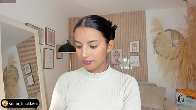 Kimm khalifa online show from 03/11/25, 10:09