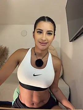 Kimm khalifa online show from 04/10/26, 01:45