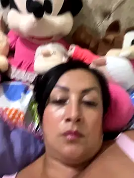 Milk chloe online show from 11/20/25, 07:25