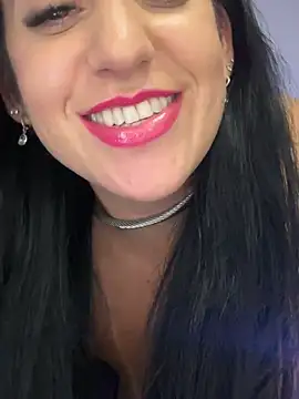 Snapshot of TigrezaSC chatting on 03/21/25, 05:21 TigrezaSC online show from 03/21/25, 05:21