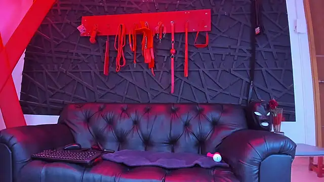 Ivannaakozlov  online show from 01/15/26, 06:33