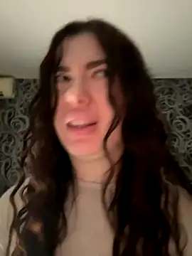 Snapshot of Kimi_Ass chatting on 09/30/25, 11:27 Kimi Ass online show from 09/30/25, 11:27