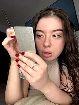 Snapshot of Kimi_Ass chatting on 10/10/25, 12:50 Kimi Ass online show from 10/10/25, 12:50