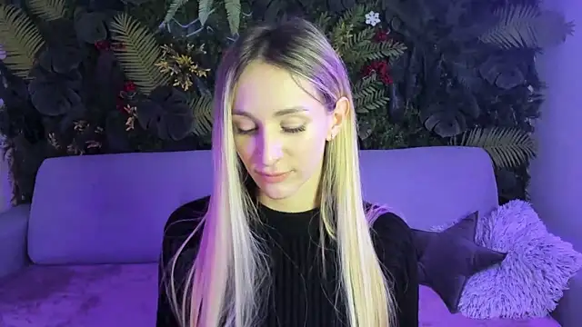 Snapshot of Horny_Blond chatting on 01/09/26, 09:05 Horny Blond online show from 01/09/26, 09:05