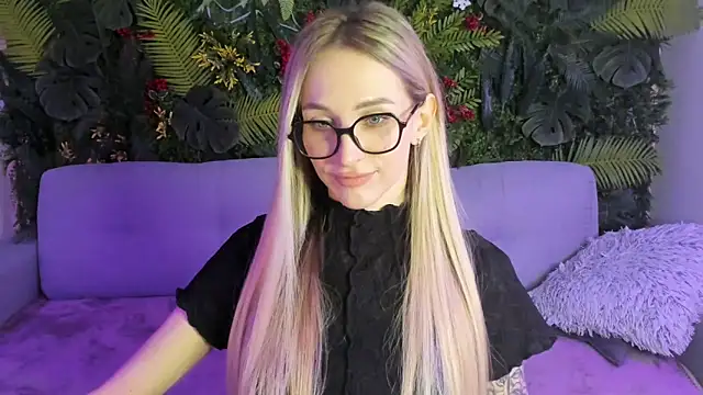 Snapshot of Horny_Blond chatting on 02/07/26, 09:06 Horny Blond online show from 02/07/26, 09:06