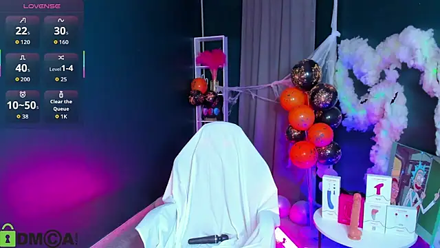 Snapshot of Elis_Fox chatting on 10/31/25, 11:07 Elis Fox online show from 10/31/25, 11:07