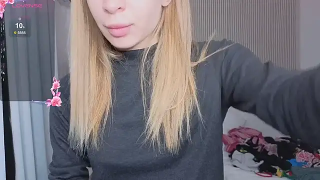 Elis Fox online show from 02/16/26, 07:07