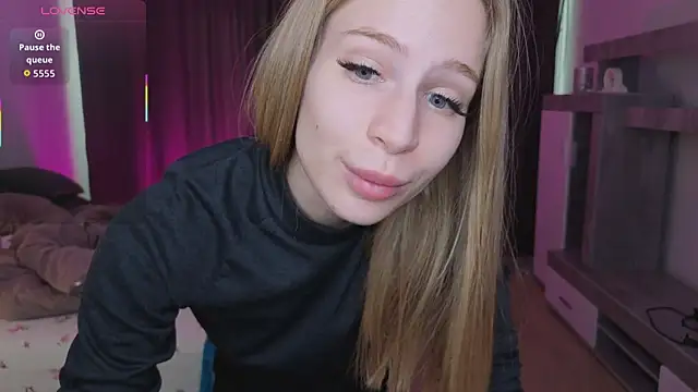 Elis Fox online show from 03/23/26, 12:16