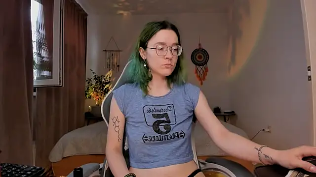 alisahug online show from 07/03/26, 03:57