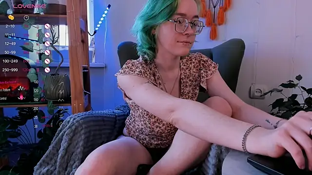 alisahug online show from 03/15/25, 06:58