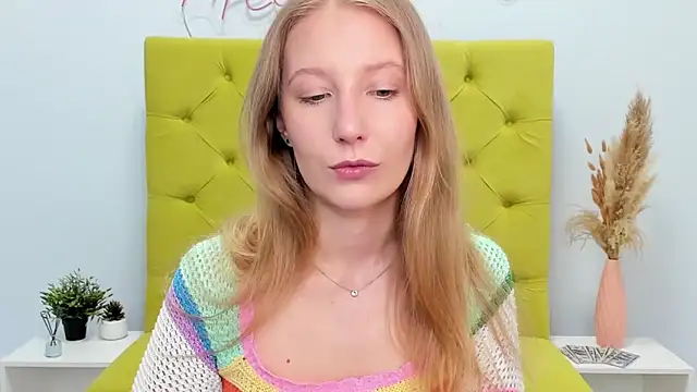 LolaWilsons online show from 05/05/26, 06:27