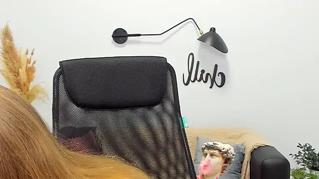 LolaWilsons online show from 03/11/25, 12:28