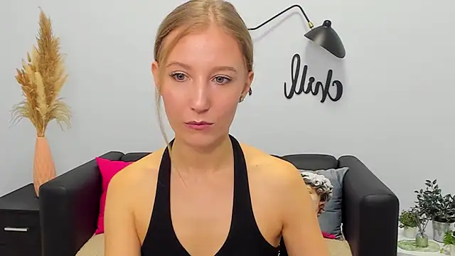 LolaWilsons online show from 11/08/25, 08:40