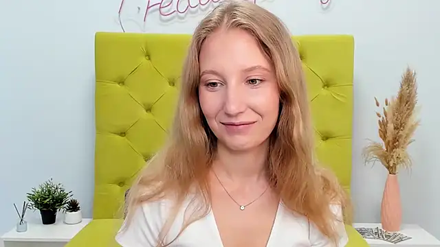 LolaWilsons online show from 05/15/26, 06:22