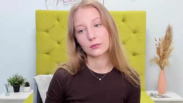 LolaWilsons online show from 04/17/26, 06:16