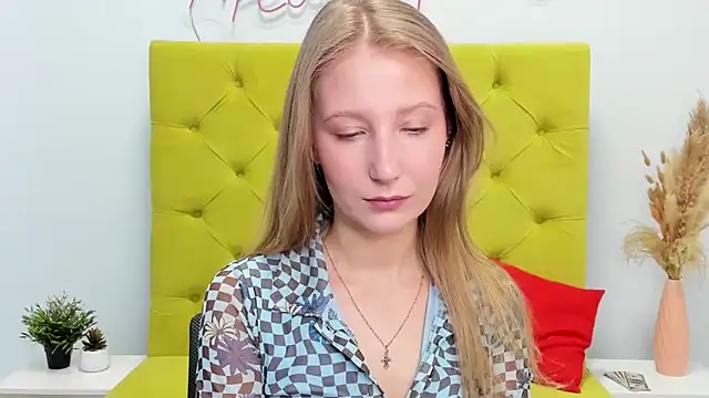 LolaWilsons online show from 03/10/26, 08:51