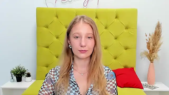 LolaWilsons online show from 05/11/26, 02:45