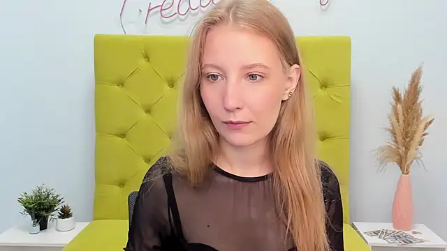 LolaWilsons online show from 06/01/26, 06:24