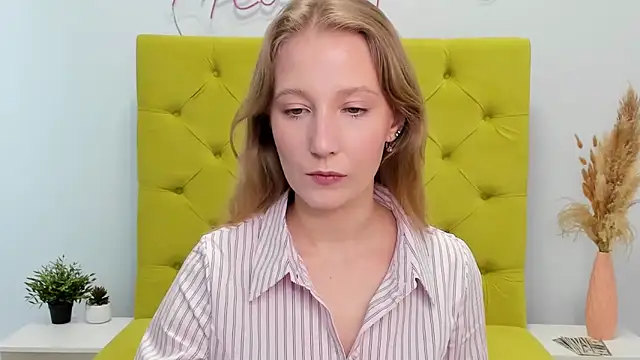 LolaWilsons online show from 03/27/26, 07:17