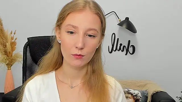 LolaWilsons online show from 03/14/25, 06:21