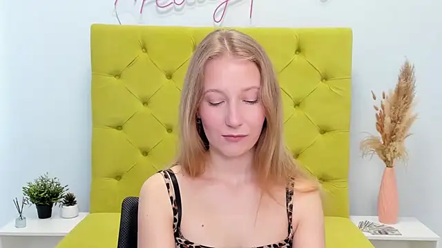 LolaWilsons online show from 04/06/26, 06:25