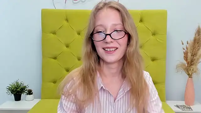 LolaWilsons online show from 03/27/26, 09:54