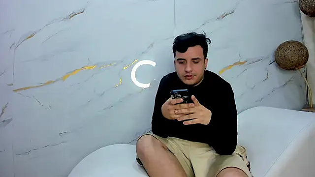 SlimLoves online show from 02/16/26, 07:51