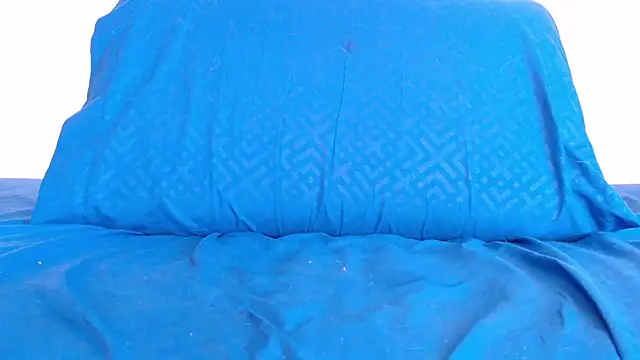 Freyja eter online show from 10/24/25, 01:43